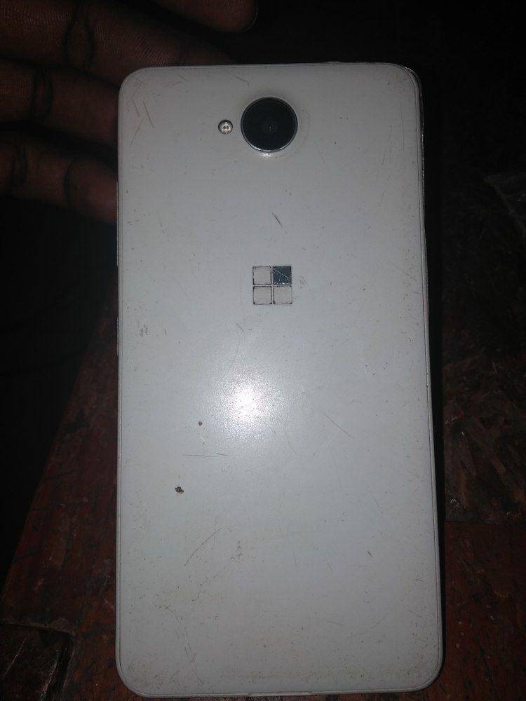 Microsoft lumia  650