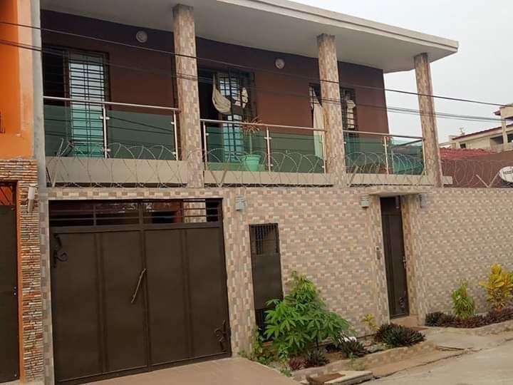 Maison à Vendre a Cocody Abatta BazarAfrique Côte d’Ivoire