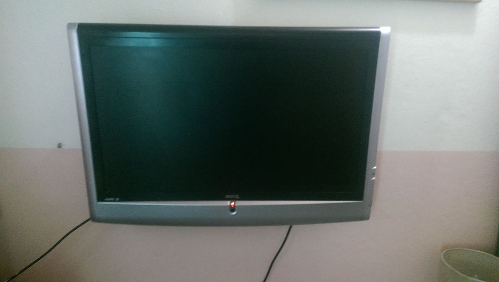☺☺Tv plasma BENQ. 32 pouces propre originale