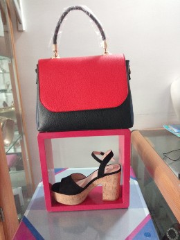 Pochettes, chaussures et sacs - femme