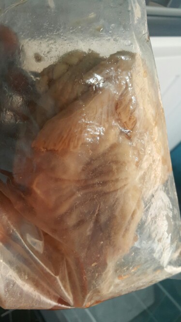 Poulets frais africains et locaux