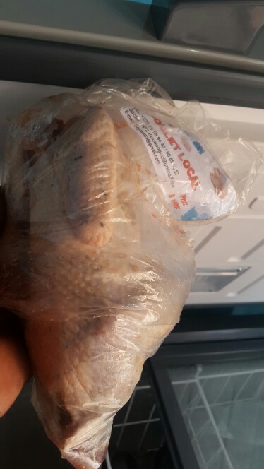 Poulets frais africains et locaux