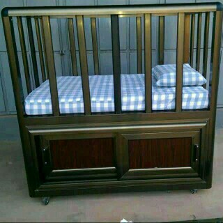 Joli lit bébé Joli lit bébé