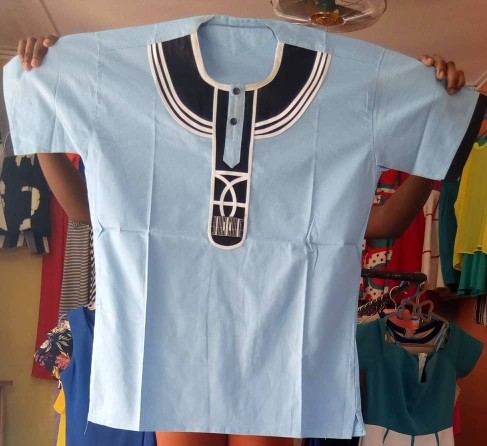 Vêtement - chemises classes