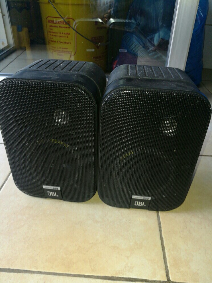 Haut-parleurs JBL