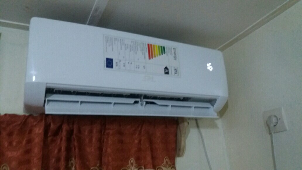 Climatiseur - Réfrigérateur - Téléviseur LED