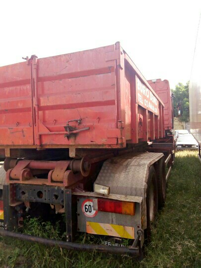 Camion Mack 10 roues Camion Mack 10 roues