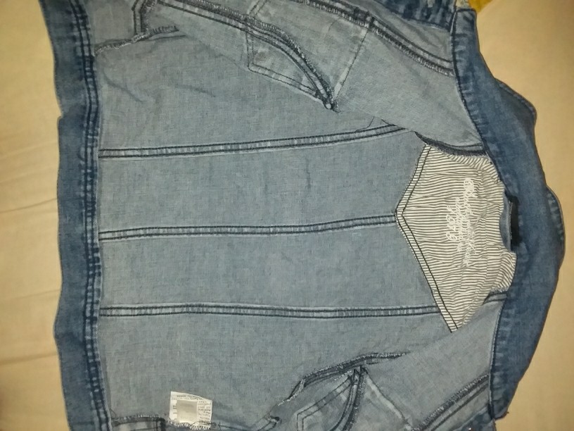 Veste en jeans ( par-dessus )