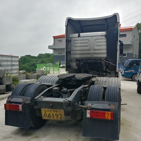 Mercedes-Benz Actros 2003 Mercedes-Benz Actros 2003