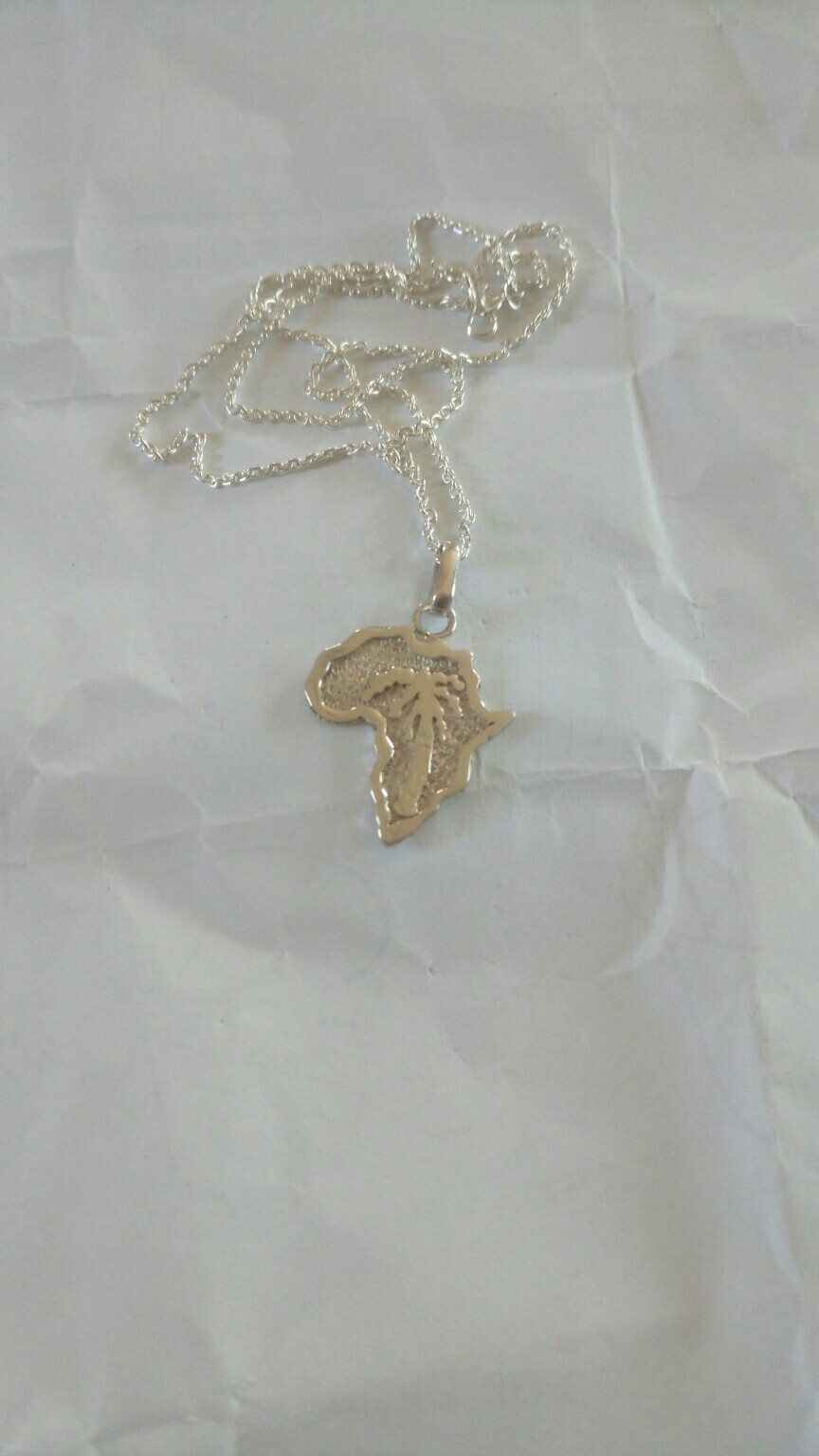 Chaîne et pendentif Africa