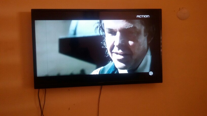 Télévision écran plasma 40" LED