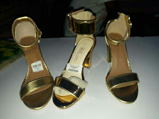 Vente sandales à talons