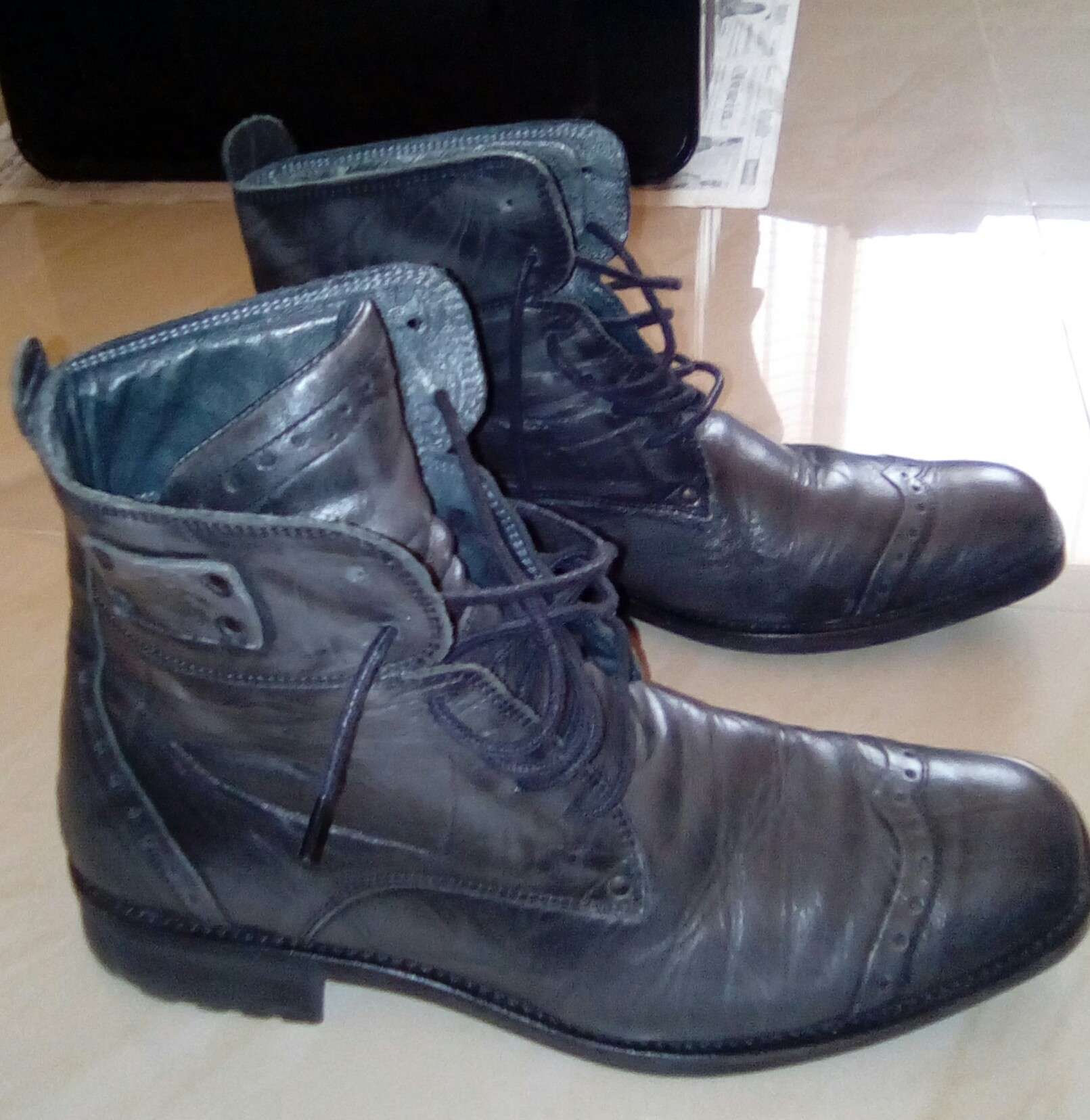 Chaussures montantes - cuir plein - Moshion