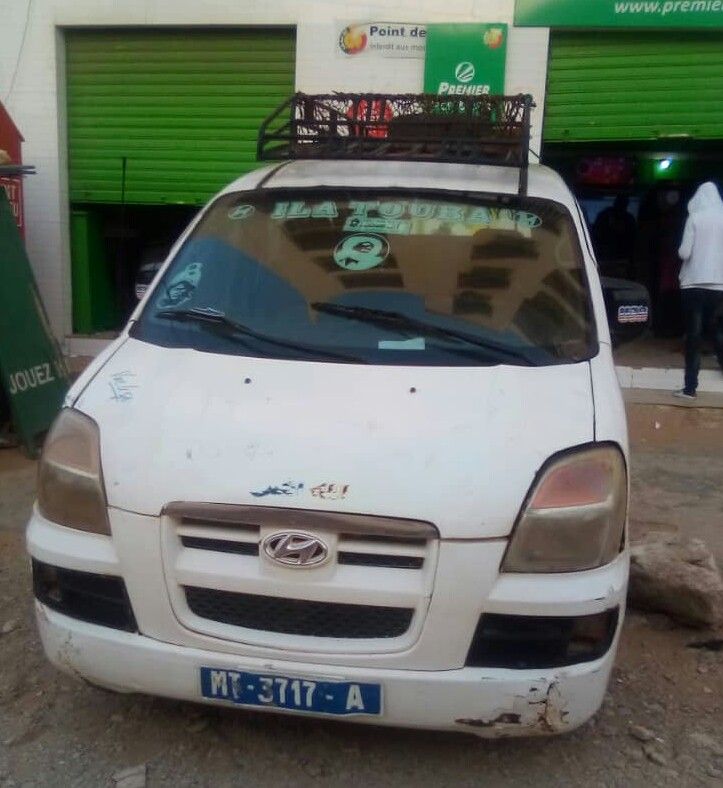 Hyundai H1 2005