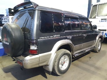 Mitsubishi Pajero 2000
