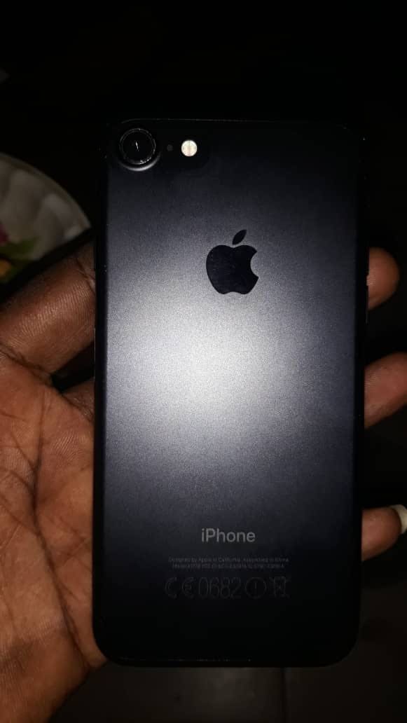 Apple iPhone 7 simple - 32GB - noir