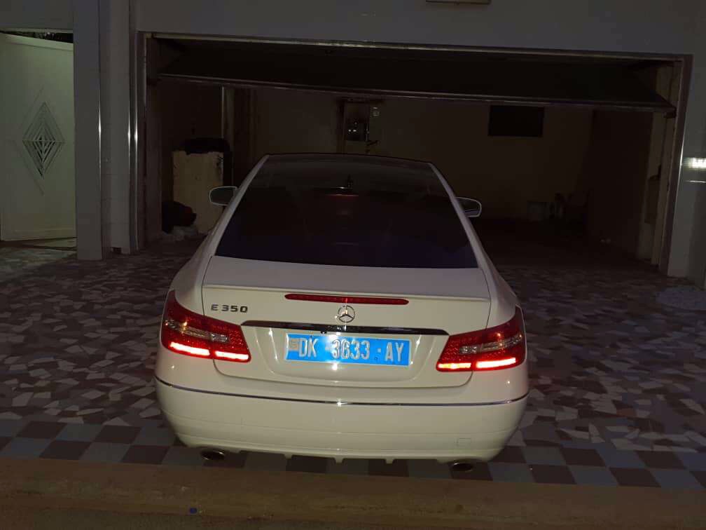 Mercedes E350 2010 - coupé