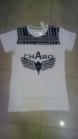 T-shirt Charo