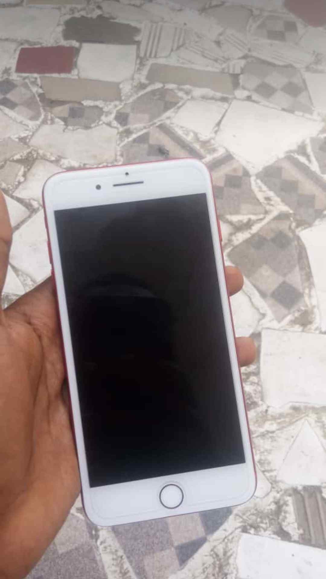 Apple iPhone 7 Plus - 64 gigas - rouge