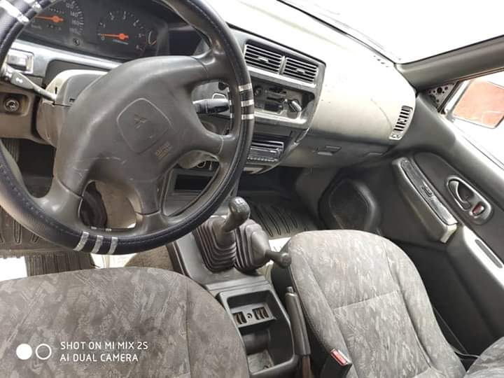 Mitsubishi L200 2000