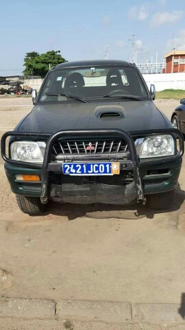 Mitsubishi L200 2000