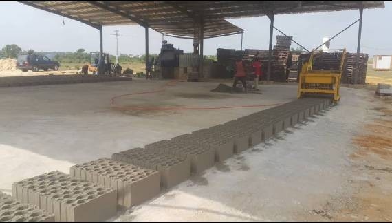 Usine de brique 8000 m² - Yopougon Usine de brique 8000 m² - Yopougon