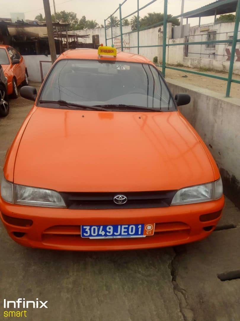 Taxi Toyota Corolla E100 1996