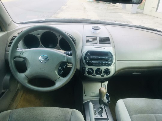 Nissan Altima 2003