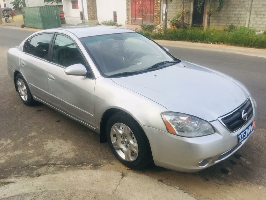 Nissan Altima 2003