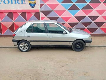 Peugeot 205 1999