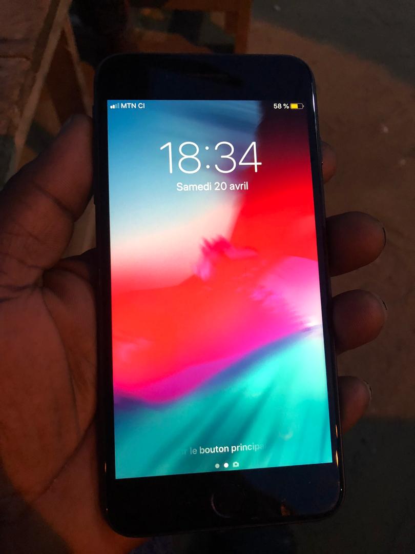 Apple iPhone 8 Plus - 32 gigas