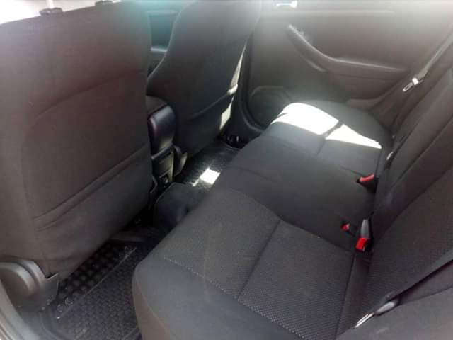 Toyota Avensis   2005