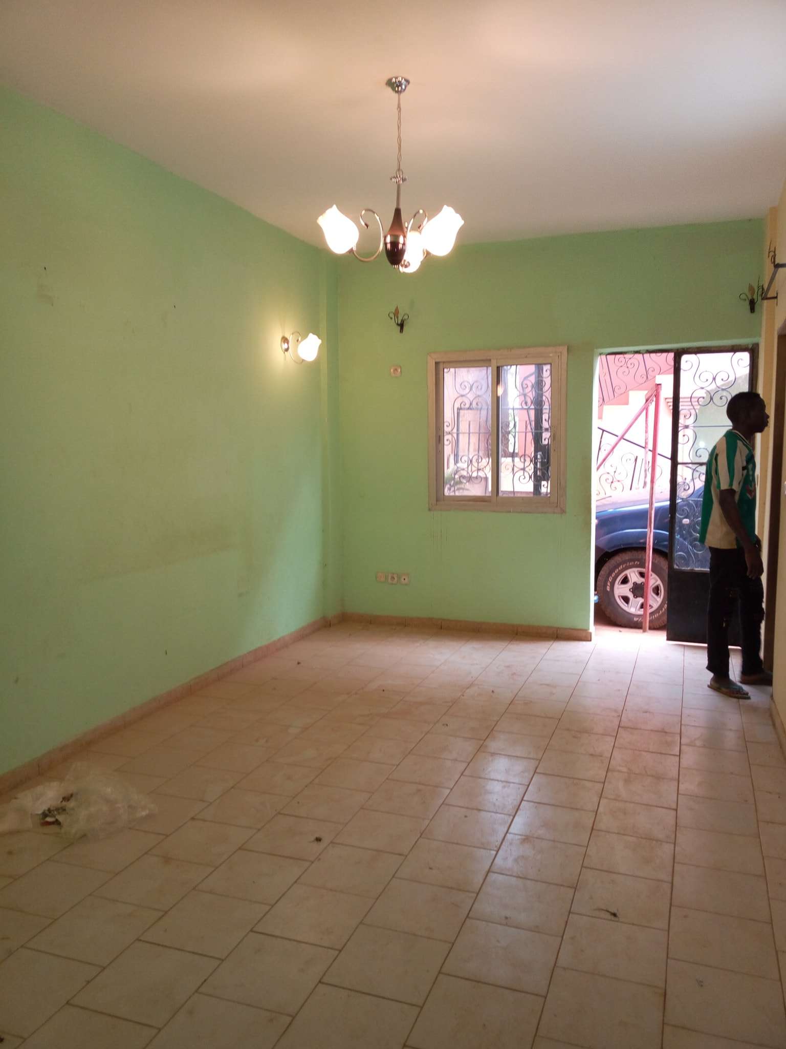 Studio moderne - Nkolmesseng Total - Yaoundé