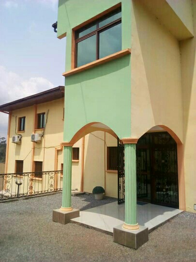 Vente Hôtel neuf 30 chambres - Yaoundé Mbankomo Vente Hôtel neuf 30 chambres - Yaoundé Mbankomo