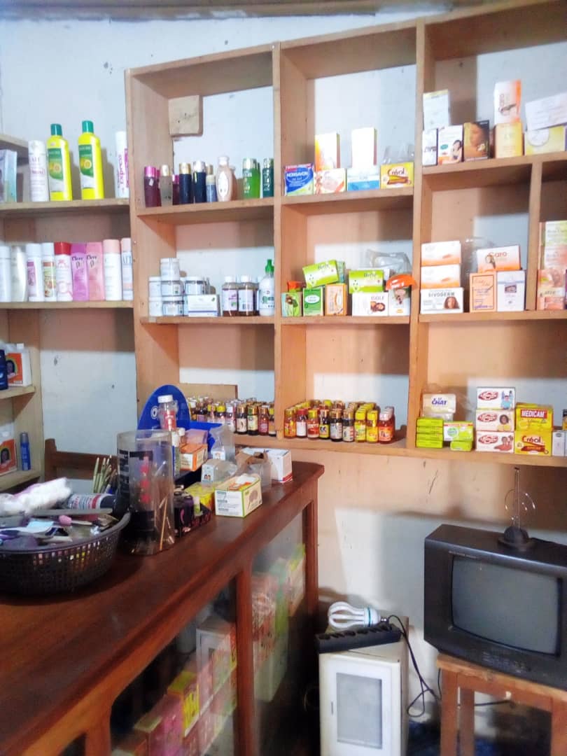 Fond de commerce d'une parfumerie, au marché ESSOS - Yaoundé Fond de commerce d'une parfumerie, au marché ESSOS - Yaoundé