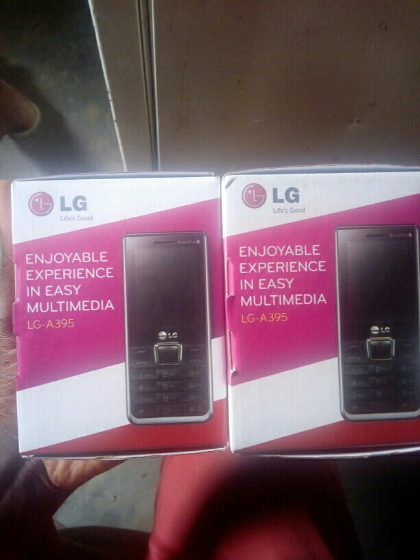 LG A395 - 4 Sim