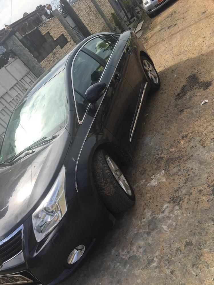 Toyota Avensis 2012/2013