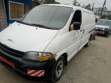Toyota Hiace 1999
