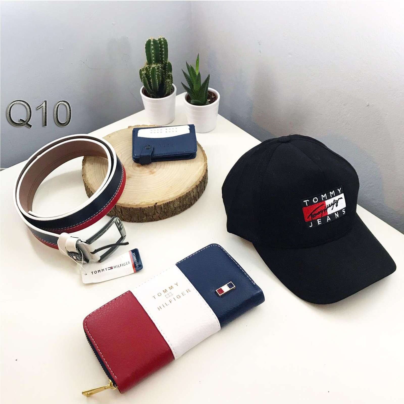 Porte feuille + casquette + ceinture - Homme Porte feuille + casquette + ceinture - Homme