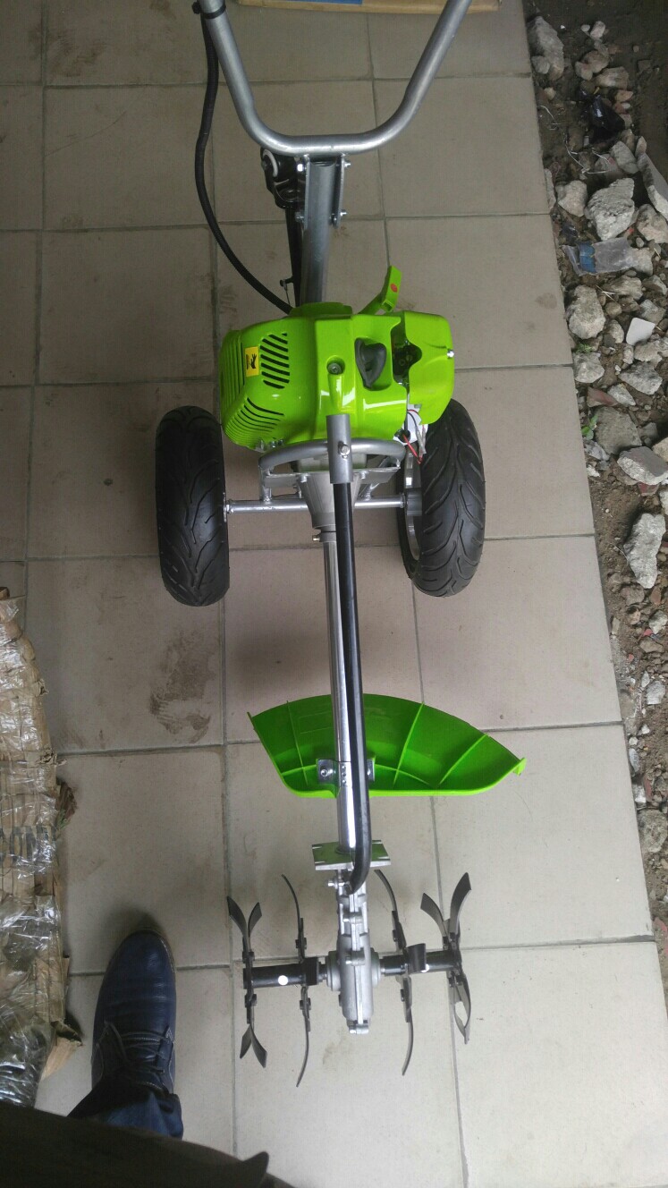 Machine agricole 3 en 1 Defricheusse-bineuse-labou Machine agricole 3 en 1 Defricheusse-bineuse-labou