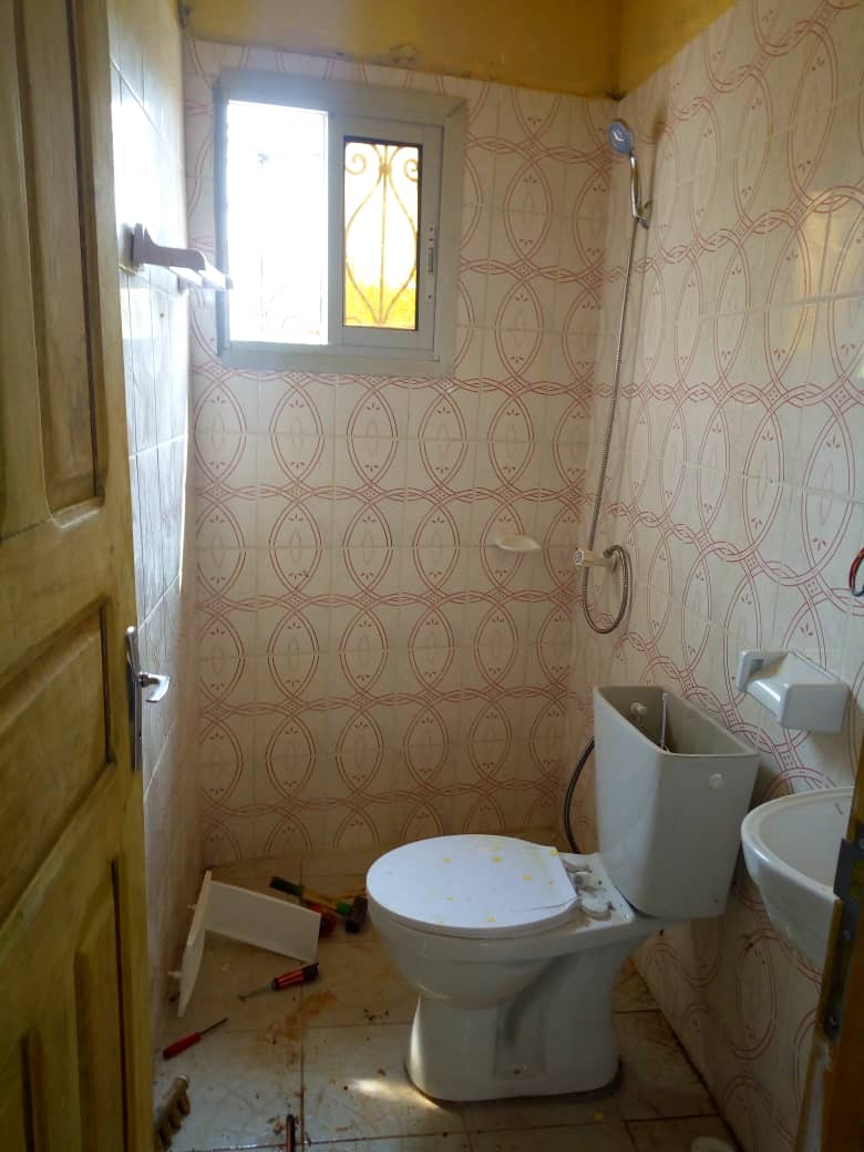 Location studio moderne Mimboman Yaoundé