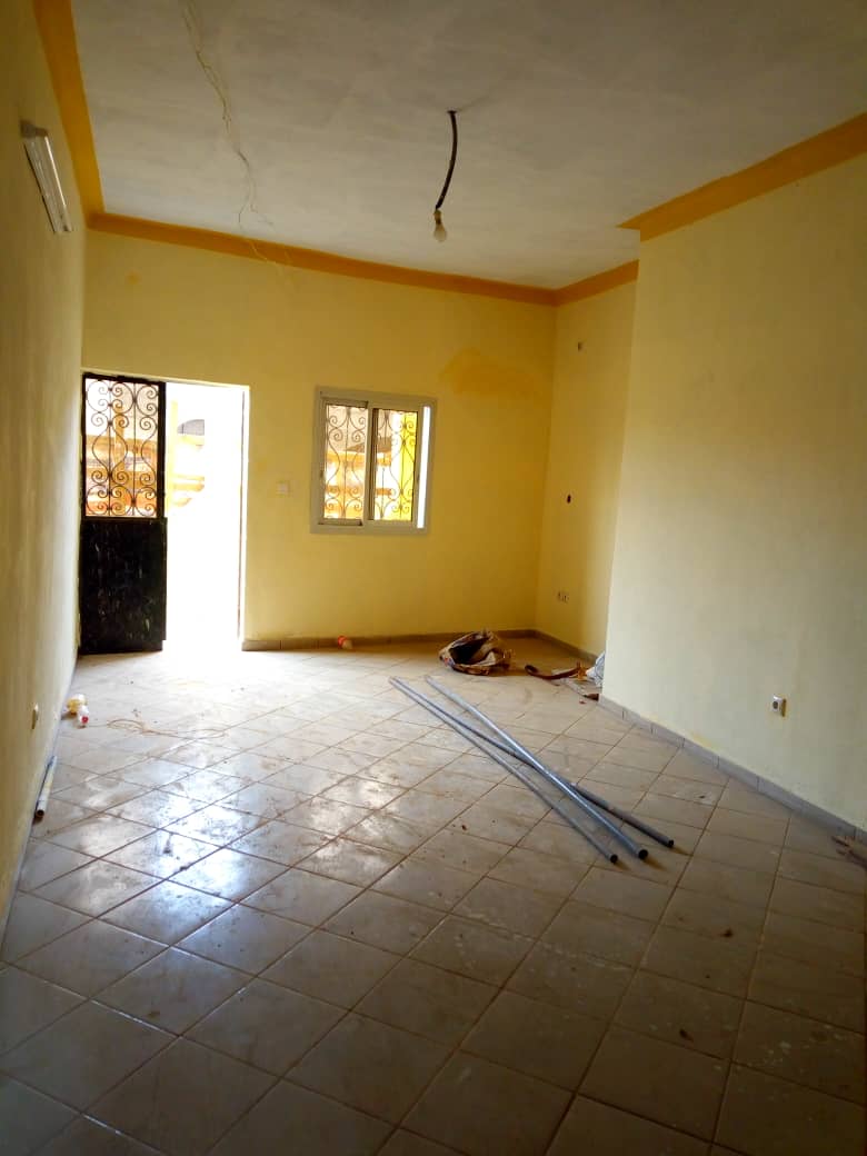 Location studio moderne Mimboman Yaoundé