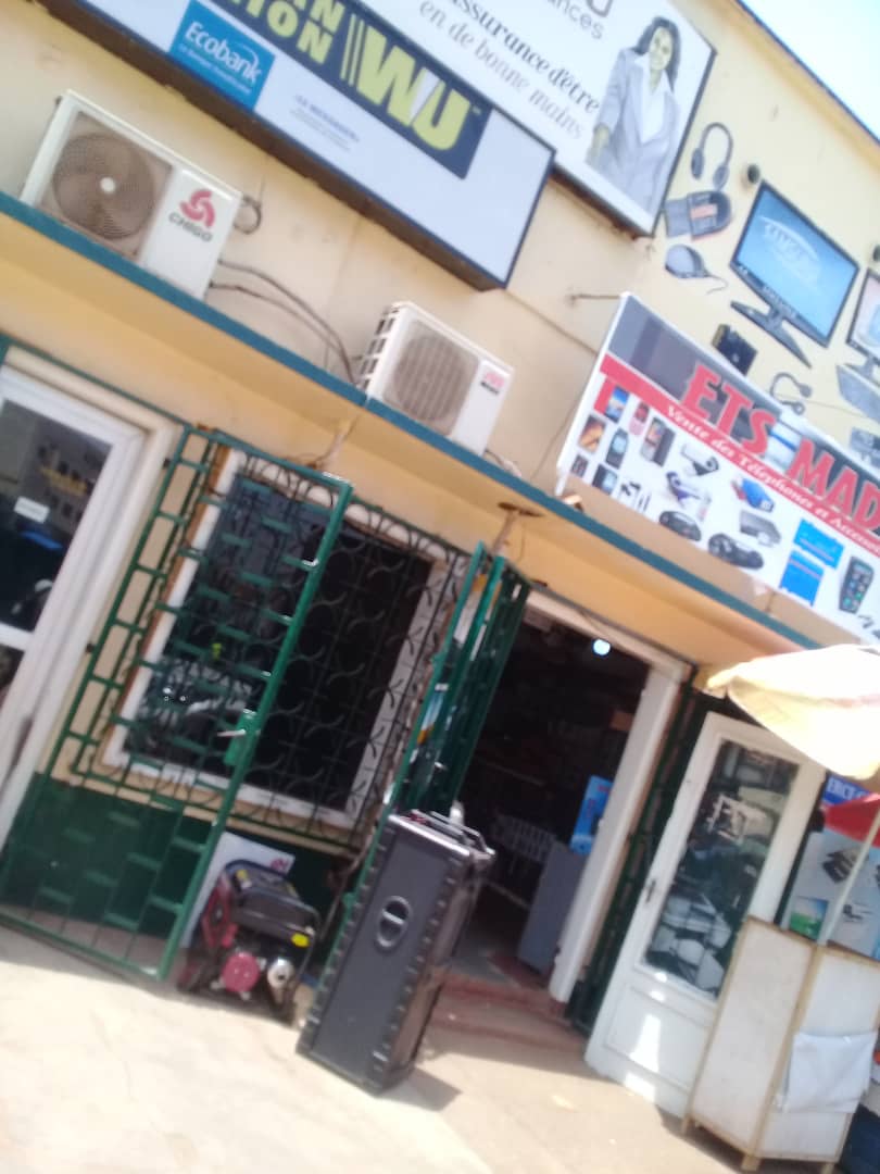 Vente des appareils électroniques