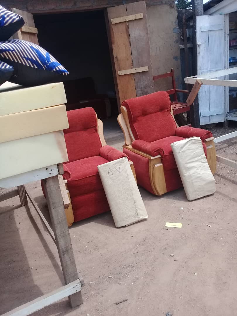 Vente des fauteuils et Canapés
