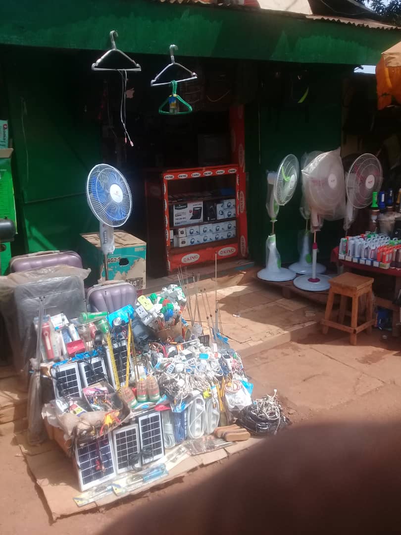 Ventes des appareils électroniques et autres