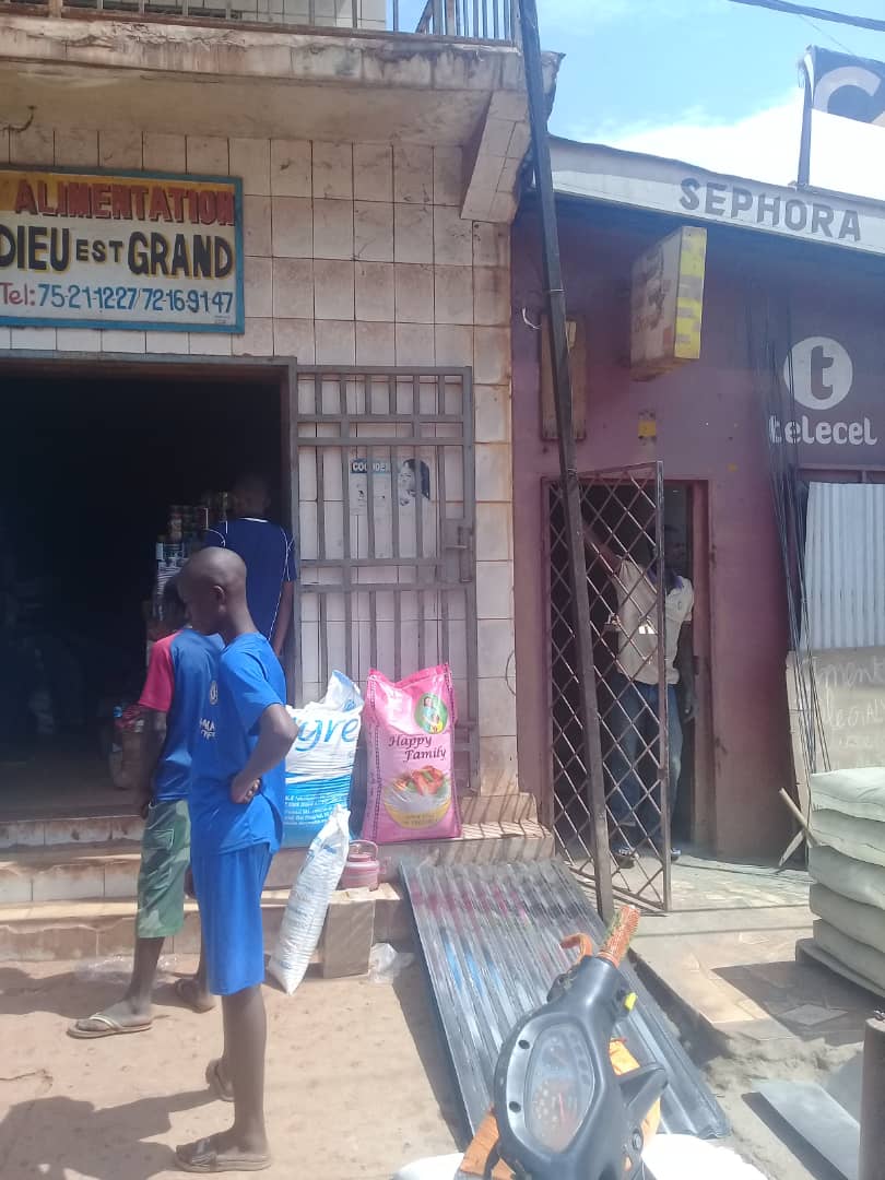 Vente des tôles et divers