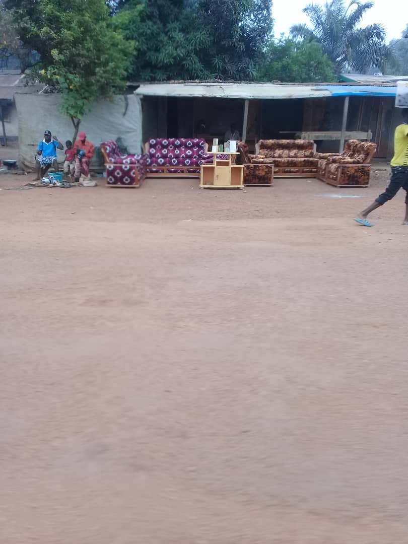 Vente de canapés et fauteuils