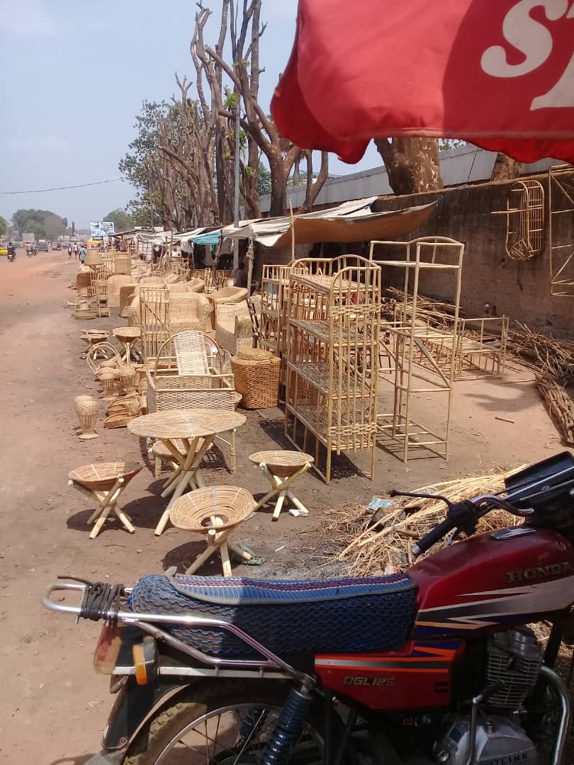 Vente des fauteuils rotins