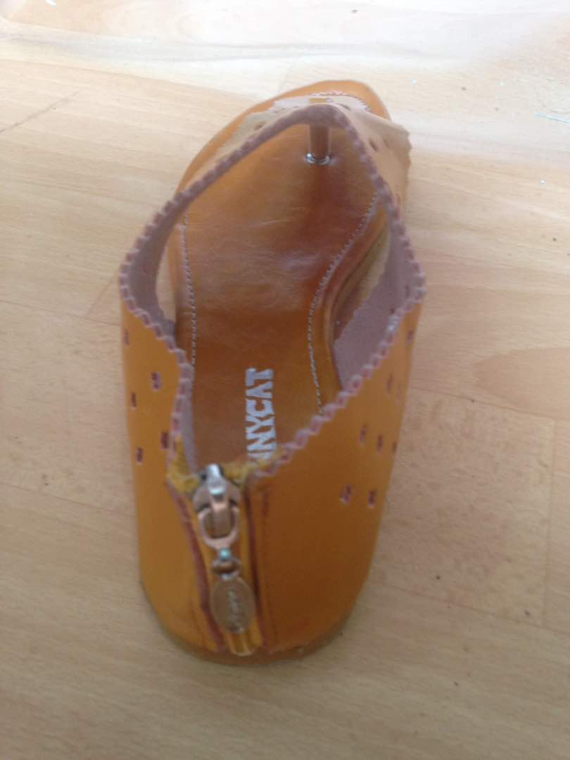 CHAUSSURES (SUNNYCAT)