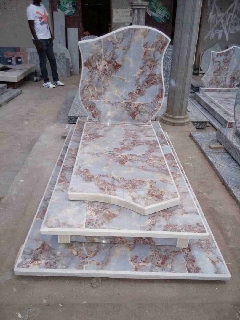 pierre tombale au cameroun